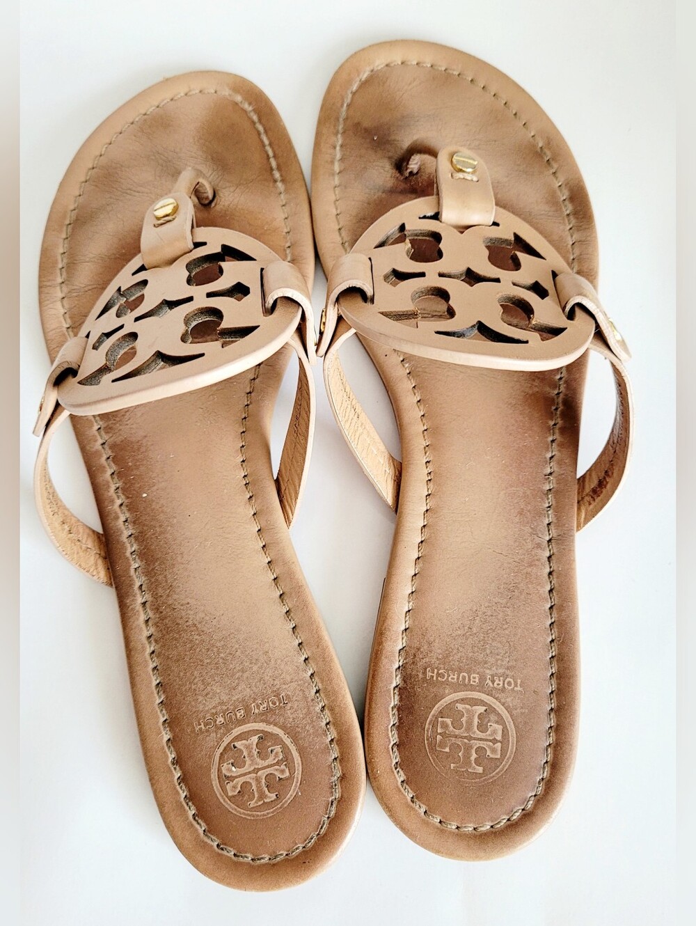 Tory Burch Miller Tan Calf Leather Logo Thong Sandals Almond Flour US 10 - Picture 4 of 16